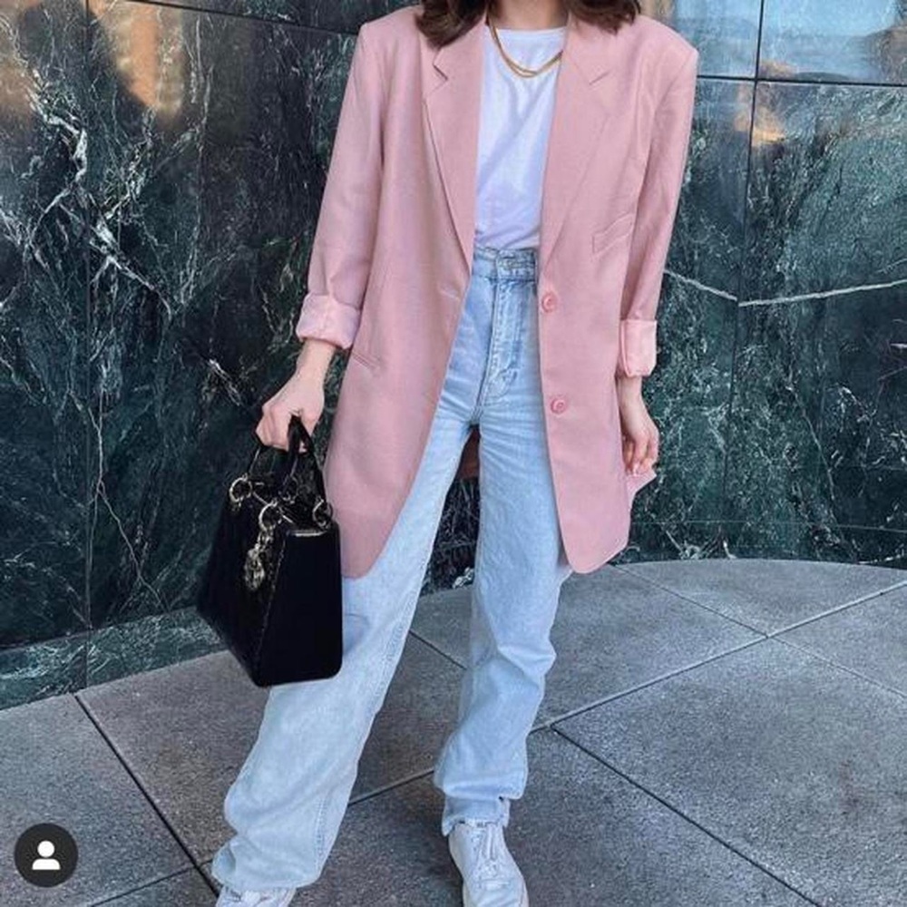 Pernille Padded Shoulder Single Breast blazer in a dusty pink by Frankie Shop